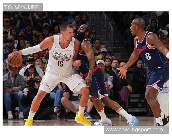 杜伦本赛季六度实现20分10篮板成就与约基奇字母哥并列联盟第一