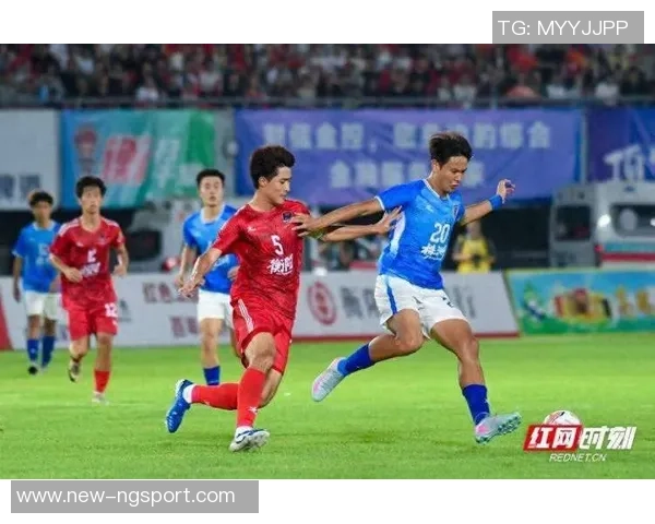 德比之夜激情四溢球迷热情高涨赛场对决引发热议