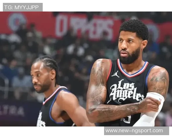 美网友怒斥快船败给勇士呼吁用小卡换取真正明星球员 美网友怒斥快船败给勇士呼吁用小卡换取真正明星球员