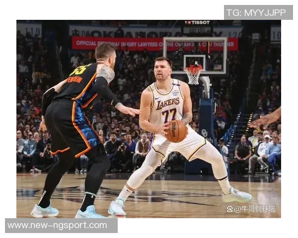 太阳记者反击湖人球迷质疑东契奇上场对里夫斯51分的影响